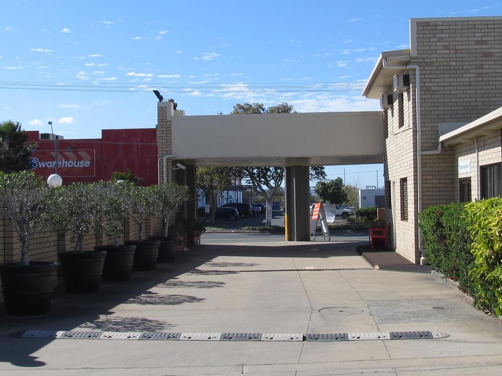 Sunpalms Motel Rockhampton Exterior photo